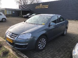 skadebil auto Volkswagen Jetta 1.4 TSI 160 16V Sedan 4Dr Benzine 1,390cc 118kW (160pk) FWD 2008-07/2010-10 (1K2) CAVD 2009/7