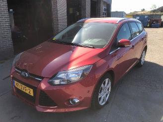 Schadeauto Ford Focus Focus 3 Wagon Combi 2010 / 2018 - 1.6 TDCi ECOnetic Combi/o  Diesel 1 560cc 77kW (105pk) FWD 2012-06/2018-05  NGDB 2013/2