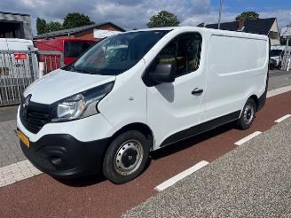 skadebil bedrijf Renault Trafic 1.6 DCI 70KW L1H1 AIRCO KLIMA EURO6 2018/8