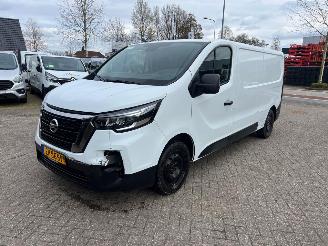 dañado vehículos comerciales Renault Trafic NISSAN NV300 2.0 DCI 110KW L2H1 LANG KLIMA AIRCO 2023/10
