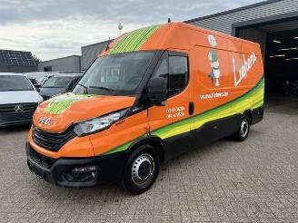 danneggiata veicoli commerciali Iveco Daily 35S18 3.0D 129KW L2H2 HIMATIC AUTOM. KLIMA EURO6 2023/1