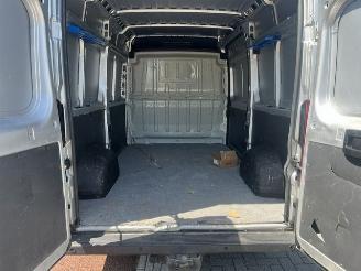 Peugeot Boxer 2.0 BLUEHDI 120KW L2H2  AIRCO KLIMA EURO6 picture 11
