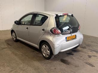 Vaurioauto  passenger cars Toyota Aygo 1.0 12V VVT-i Hatchback 2010/10