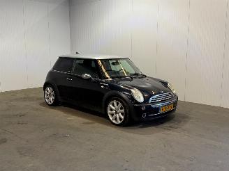 damaged passenger cars Mini Mini 1.6 COOPER Park lane 2006/9