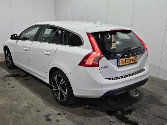Schadeauto Volvo V-60 2.0 D3 20V Combi/o  Diesel 1.984cc 120kW (163pk) FWD 2011/5