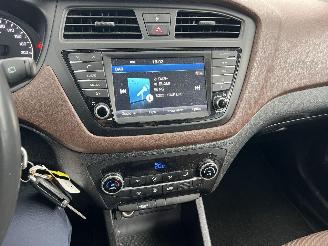 Hyundai I-20 1.0 T-GDI Navi Camera picture 18