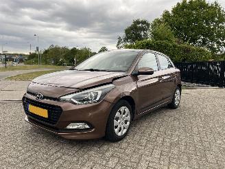 krockskadad bil auto Hyundai I-20 1.0 T-GDI Navi Camera 2017/7