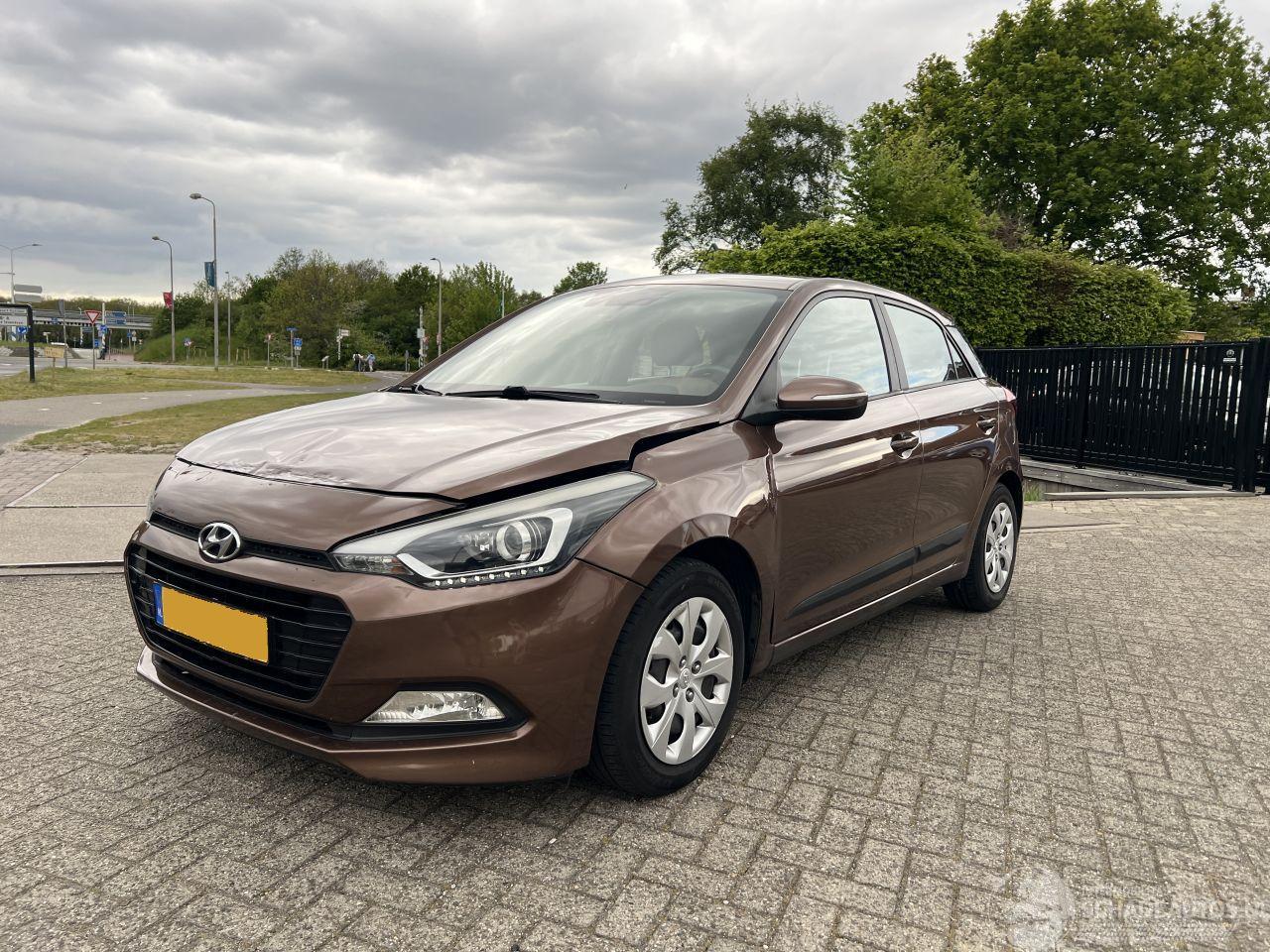 Hyundai I-20 1.0 T-GDI Navi Camera