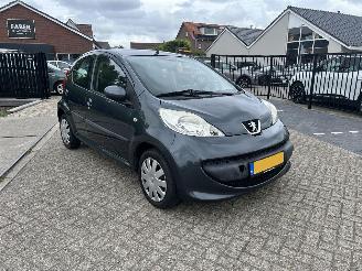 uszkodzony samochody osobowe Peugeot 107 1.0-12V 152.682 KM !! 2008/11