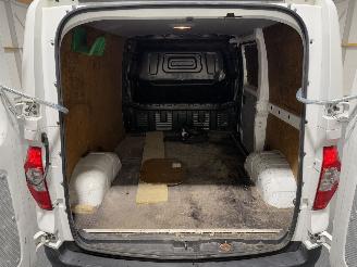 Maxus eDeliver3 SWB 90kW 53kWh picture 36