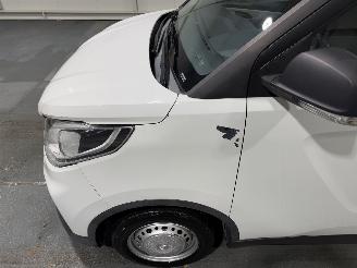 Maxus eDeliver3 SWB 90kW 53kWh picture 17