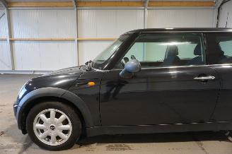 Mini Mini 1.6 66kW ONE SALT picture 13