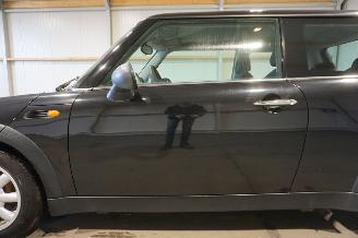 Mini Mini 1.6 66kW ONE SALT picture 15