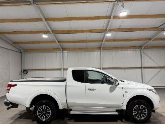 Vaurioauto  commercial vehicles Fiat Fullback 2.4D 133kW 4X4 LX Clima Extended CAB 2017/3