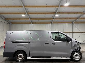 krockskadad bil bedrijf Peugeot e-Expert 75kWh 100kW  Long Premium 2023/2