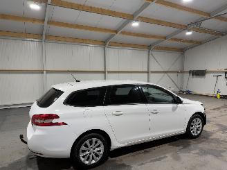 Peugeot 308 SW 1.2PureTech 96kW Blue Lease Executive picture 5