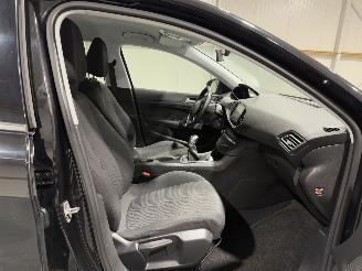 Peugeot 308 1.2 PureTech 81kW Blue Lease Clima picture 36