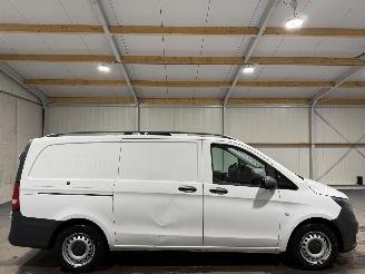 krockskadad bil bedrijf Mercedes Vito 116CDI 120kW  KOEL/VRIES wagen 2017/8