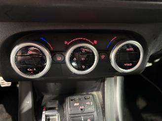 Alfa Romeo Giulietta 1.6 JTDM 77kW Navi Airco Exclusive picture 16