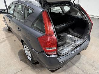 Kia Cee d 1.4CVVT 66kW Clima X-Ecutive picture 23