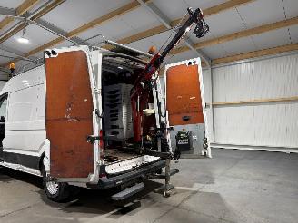 Volkswagen Crafter 2.0TDI 130kW KRAAN Camera ZWAAR DUBBELLUCHT picture 2