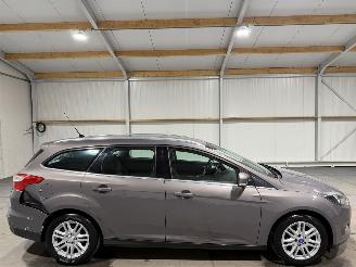 Schadeauto Ford Focus 1.0EcoBoost 92kW Titanium 2012/10