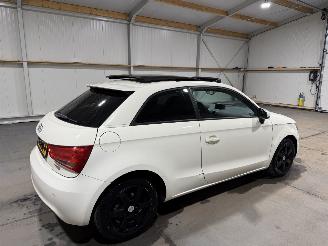 Audi A1 1.2TFSI 63kW Panoramadak S Edition picture 5