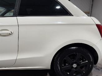 Audi A1 1.2TFSI 63kW Panoramadak S Edition picture 26