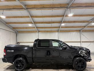 dommages fourgonnettes/vécules utilitaires Dodge Ram 5.7Hemi 295kW Automaat Crew Cab Big Horn 2021/8