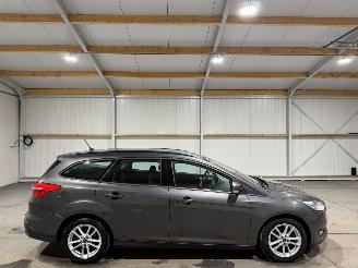 Schadeauto Ford Focus 1.0 74kW Lease Edition 2017/10