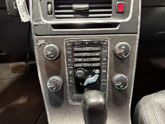 Volvo V-60 2.4D5 151kW Automaat Summum picture 34