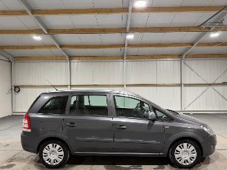 Schadeauto Opel Zafira 1.6 85kW Selection 7Persoons 2011/4