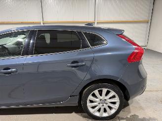 Volvo V-40 2.0 D2 88kW Automaat Kinetic picture 18