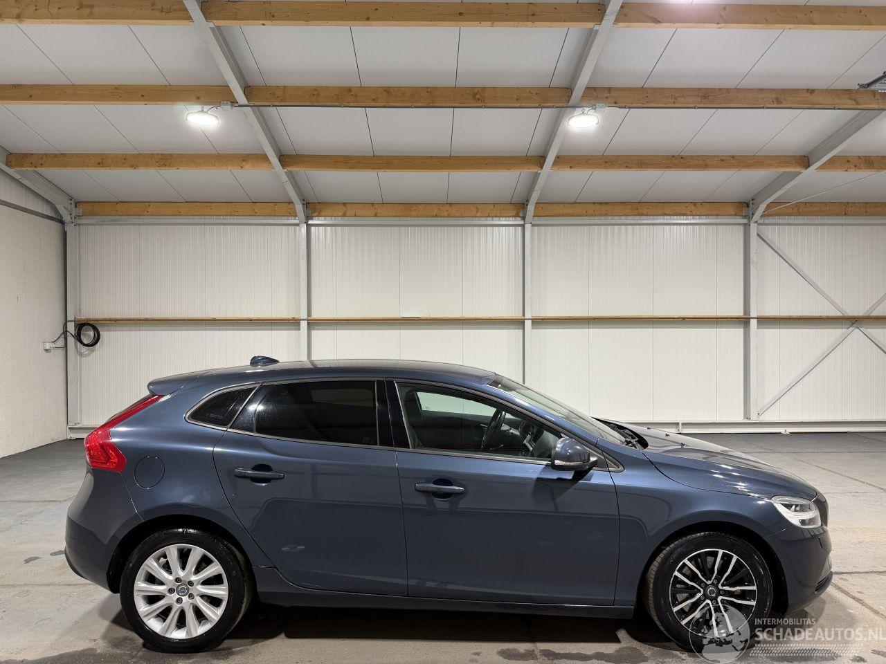 Volvo V-40 2.0 D2 88kW Automaat Kinetic