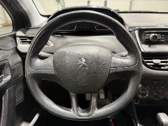 Peugeot 2008 1.2VTi 60kW Active Airco picture 14