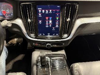 Volvo V-60 2.0T6 Recharge 186kW AWD R-Design picture 41