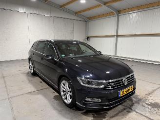 Volkswagen Passat 1.5TSI 110kW Automaat Highline Business R Pano picture 3