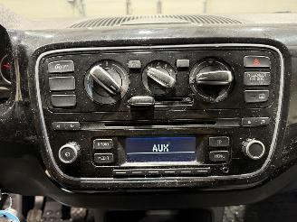 Volkswagen Up! 1.0 44kW High BlueMotion Airco picture 26