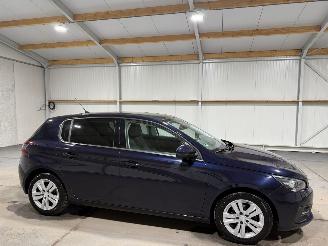 Peugeot 308 1.2PureTech 81kW Blue Lease Executive picture 2