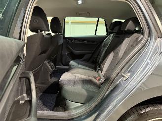 Skoda Octavia 1.4TSI iV 110kW Automaat PHEV Business Edition picture 21