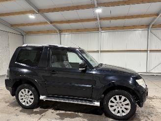 Mitsubishi Pajero 3.2DID 125kW Automaat Invite High Roof AT HRV picture 2