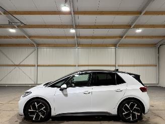 Volkswagen ID.3 59kWh 150kW Pro Business picture 8