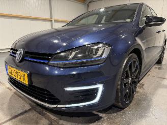 Volkswagen Golf GTE 1.4TSI 110kW Automaat Pano picture 24