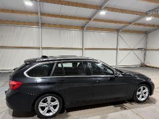 BMW 3-serie 318i 100kW Automaat Luxury Edition picture 5