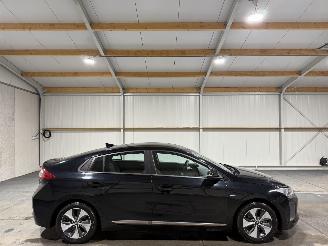 skadebil auto Hyundai Ioniq 28kWh 88kW Automaat Comfort EV 2018/9