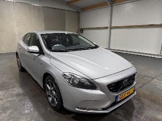 Volvo V-40 1.6T2 88kW Clima Summum picture 3