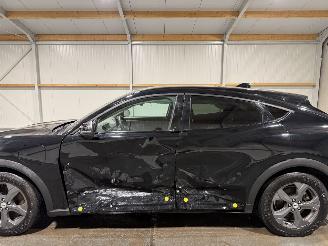 Ford Mustang Mach-E 98kWh Extended RWD picture 23