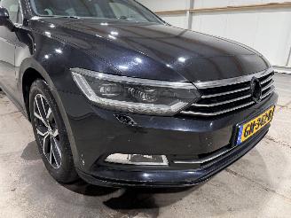 Volkswagen Passat 1.6TDI 88kW Automaat Pano Business Edition picture 22
