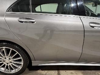 Mercedes A-klasse 180 90kW Automaat Pano Prestige picture 19