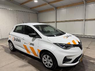 Renault Zoé INCLUDED BATTERY 52kWh 80kW Life Carshare picture 2